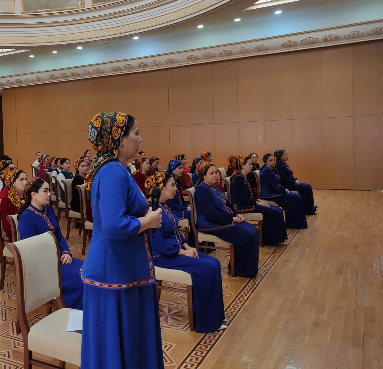 Meeting held for masters and young specialists in communications and aviation