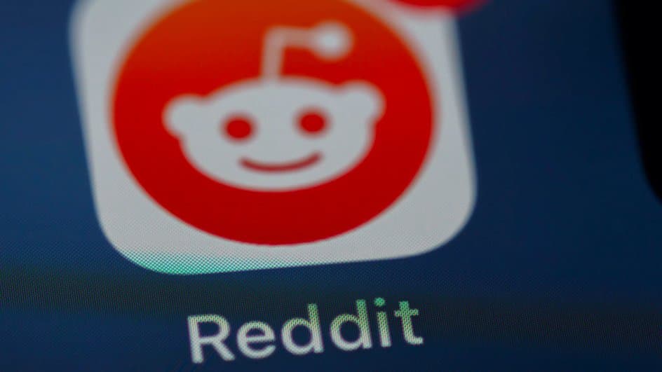 Reddit challenges Google by evolving into a full-fledged search engine