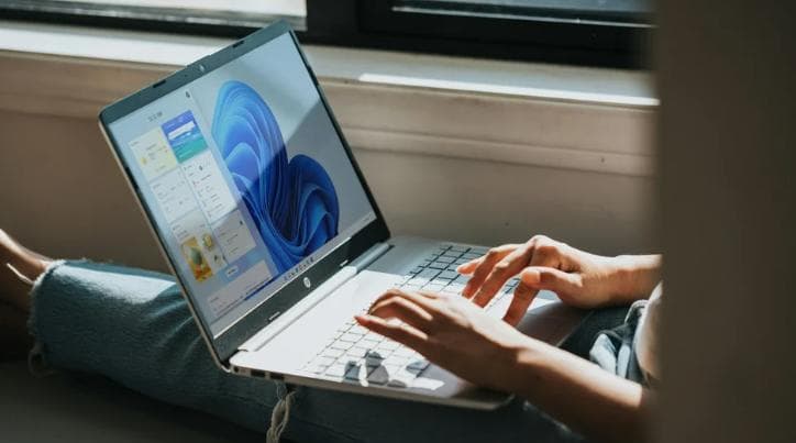 Microsoft is bringing Android apps back to Windows 11