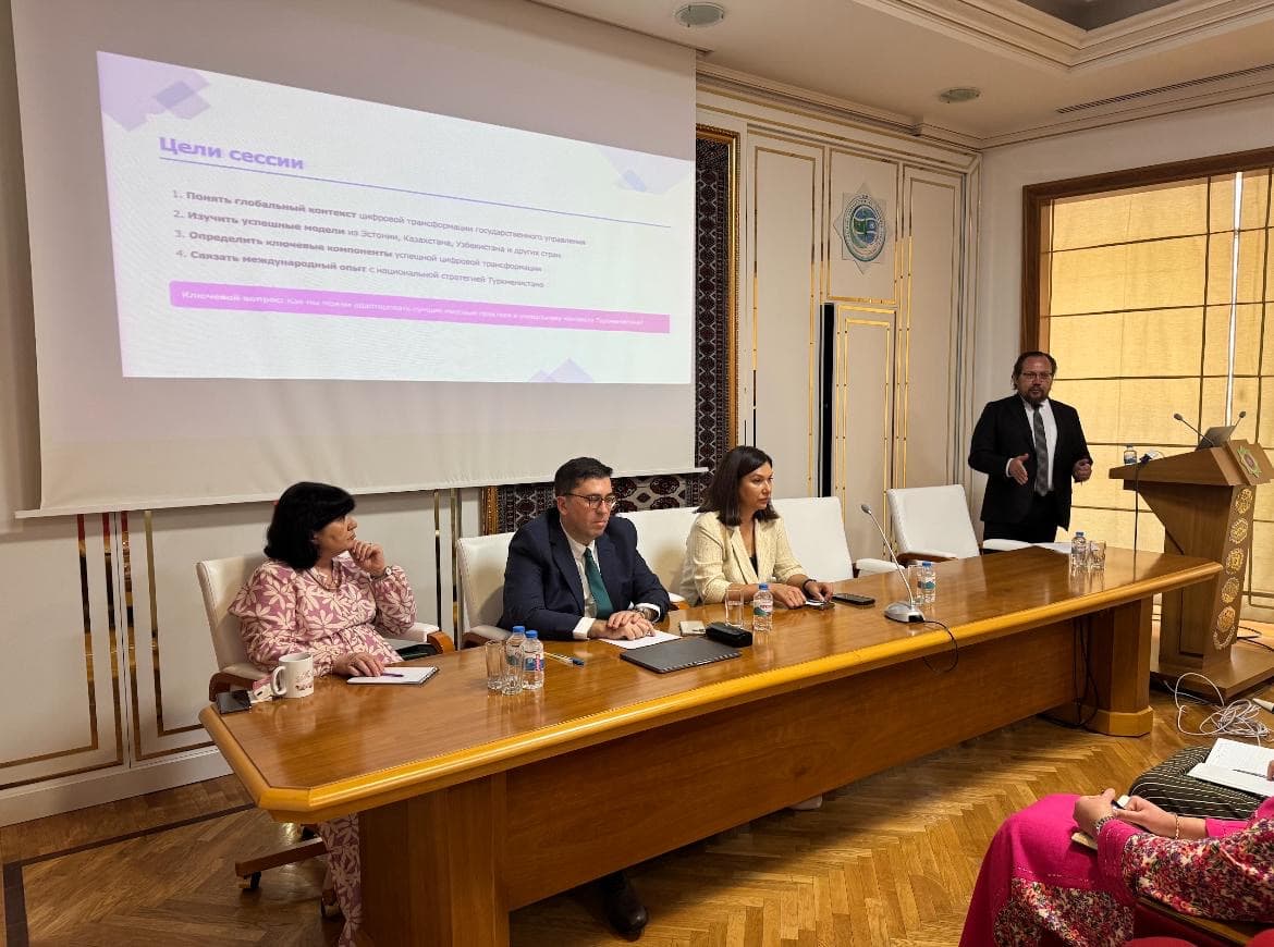 Turkmenistan's ministry of communications and UNDP host digital transformation trainings