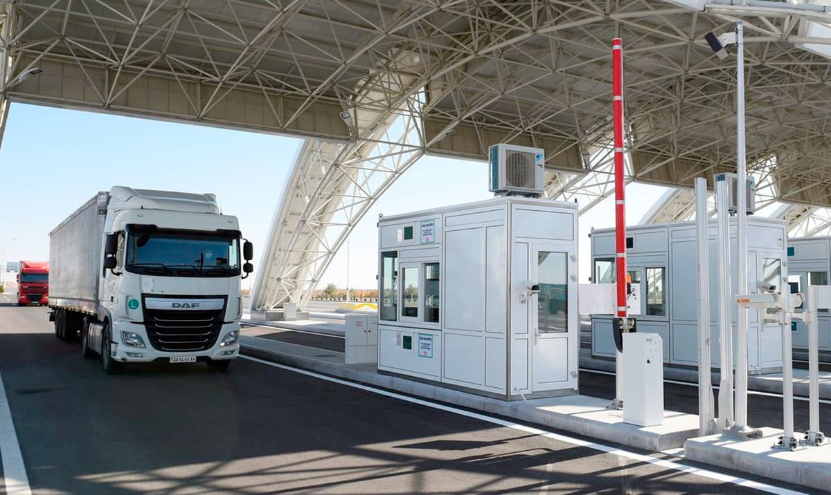 Iran expands cooperation with Turkmenistan in transit and cargo transportation