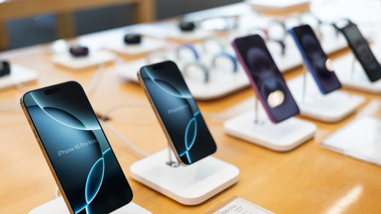 Apple Discontinues Four iPhone Models After New Launch