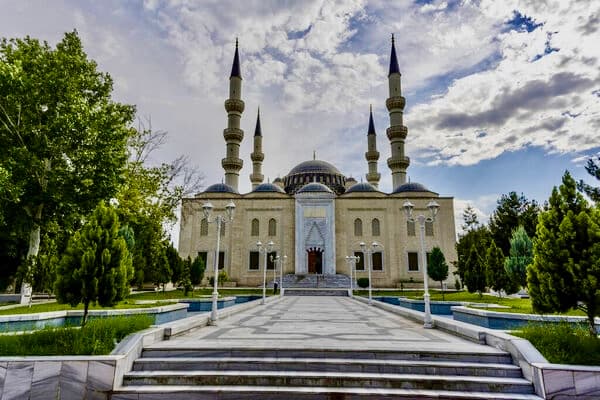 Tender Announced in Turkmenistan for Construction of a Mosque in Azerbaijan