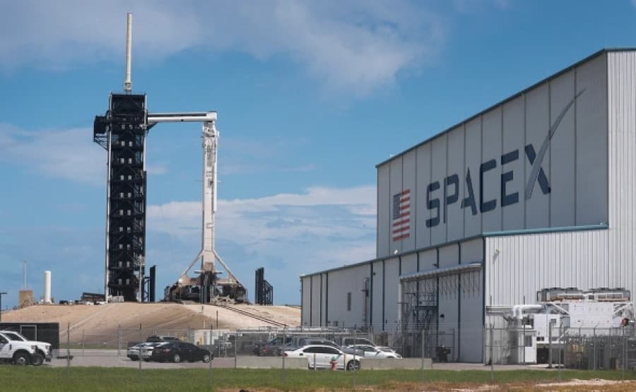 mask-rasskazal-chto-sozdal-spacex-radi-vstrechi-s-inoplanetyanami