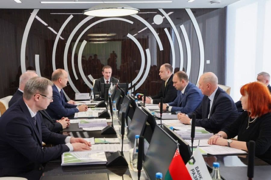 Банк развития Беларуси возобновляет работу с мировыми рынками после снятия санкций США