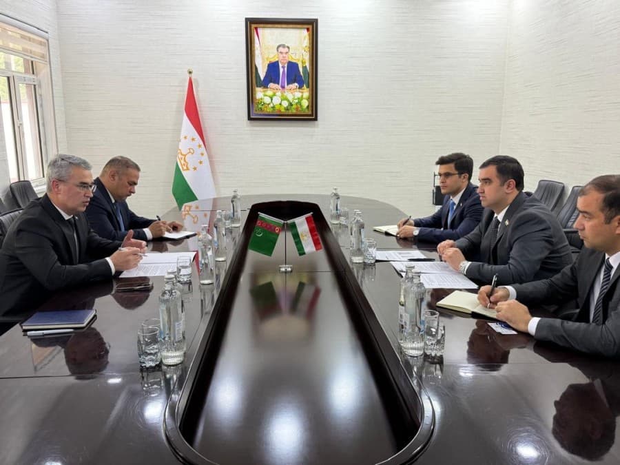 v-dushanbe-obsudili-razvitie-turkmensko-tadzhikskogo-torgovo-ekonomicheskogo-sotrudnichestva