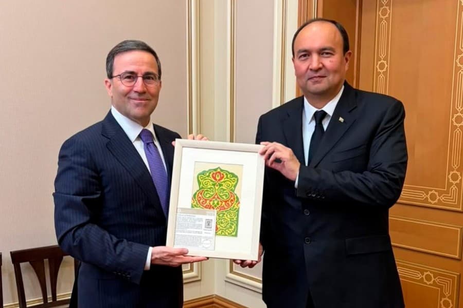 azerbaijan-and-turkmenistan-discuss-energy-cooperation