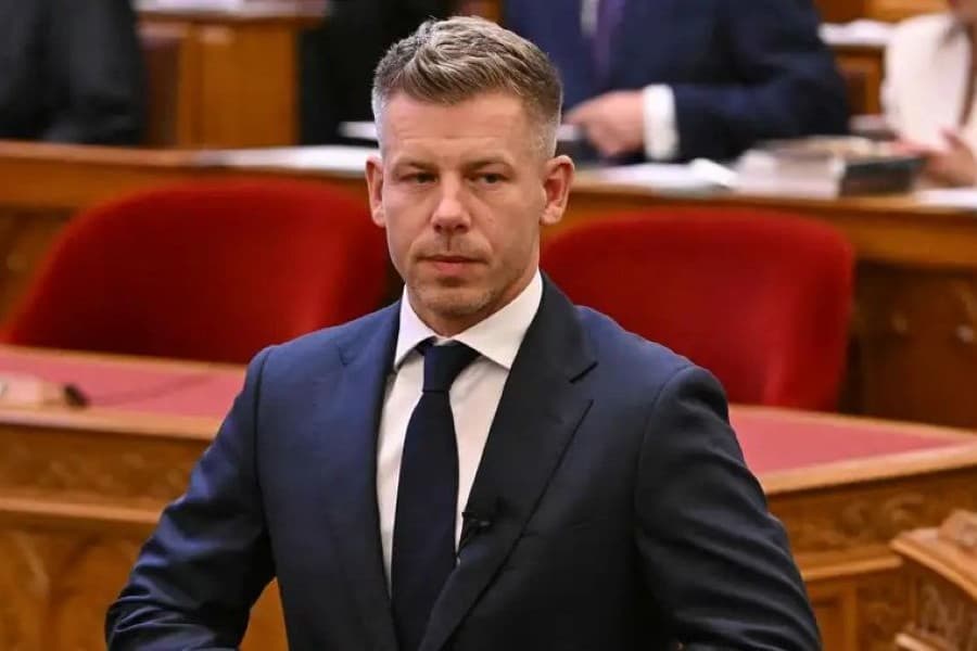 Петер Мадьяр официально вступил в должность премьер-министра Венгрии