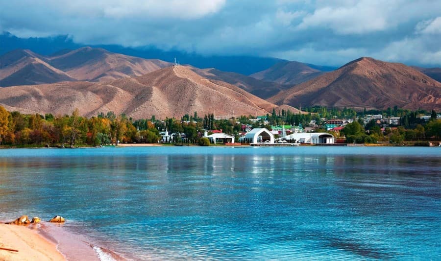 Archaeologists Make Discovery of the Century at the Bottom of Lake Issyk-Kul in Kyrgyzstan