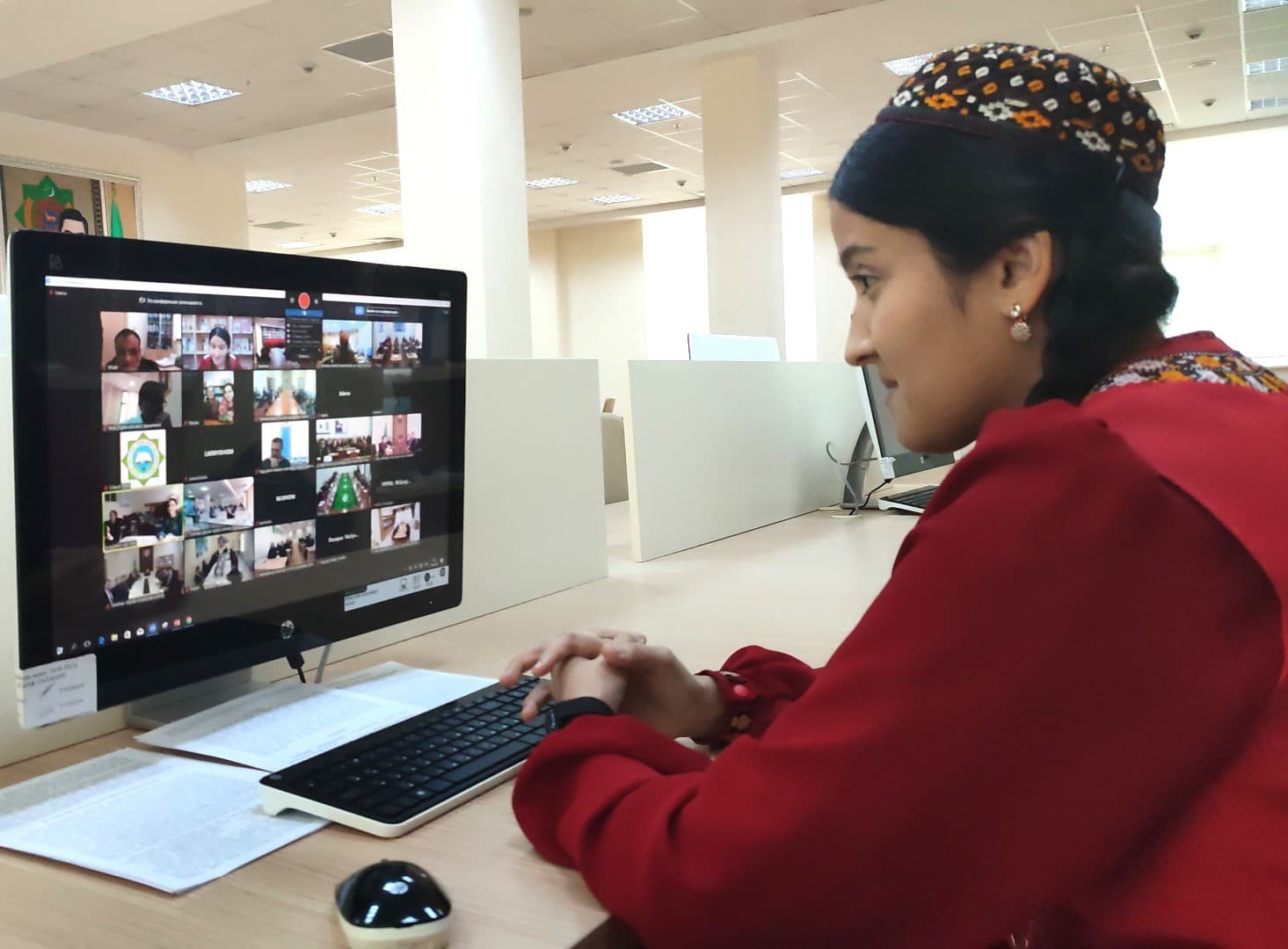 23-letnyaya-uchyonaya-iz-turkmenistana-razrabatyvaet-innovacionnye-metody-obucheniya