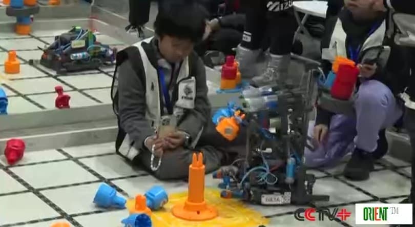 В Китае в соревнованиях VEX Robotics Asia Open принимают участие более 3500 человек