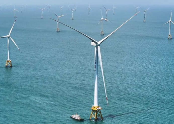  China Builds the World’s Largest Offshore Wind Turbines