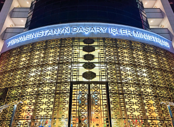 Raşid Meredow Malaýziýanyň we Ugandanyň daşary işler ministrleri bilen telefon arkaly söhbetdeşlik geçirdi