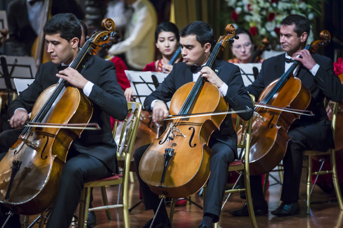  Valentine's Day Waltz dance with  the  symphony of Sir Anthony Hopkins and the "Brazilian Carnival"