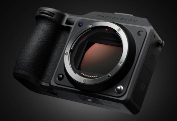 Hasselblad представила среднеформатную камеру X2D II 100C с 10-ступенчатой стабилизацией