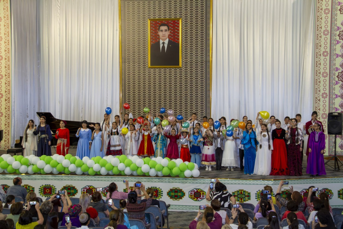  Многодетная вечеринка: как прошел детский концерт в Туркменской консерватории