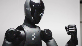 Figure 02 humanoid robot learns to load laundry