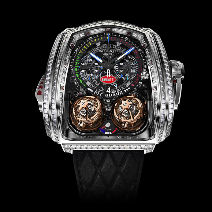  Ronaldo received a diamond watch as a gift “at the price of an airplane”