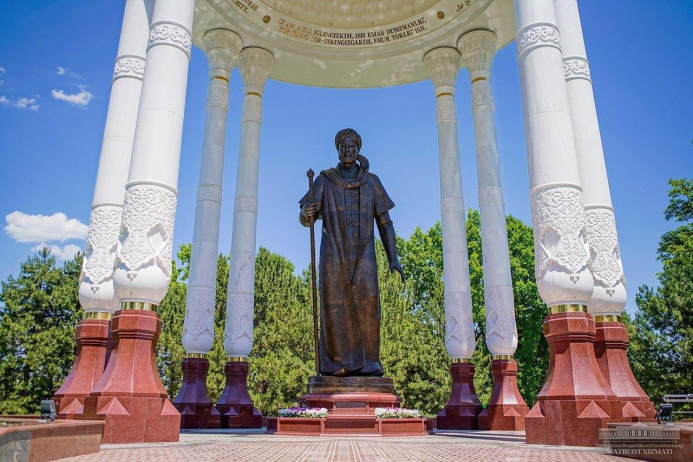 Turkmen and Uzbek writers held a meeting in Tashkent