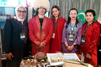 Türkmenistanyň Türkiýedäki ilçihanasy tamamlanyp barýan ýyl mynasybetli sergi gurady