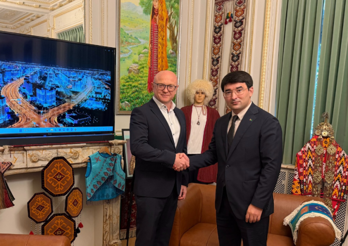  Руководитель Van Oord подтвердил участие в международном энергетическом форуме Туркменистана
