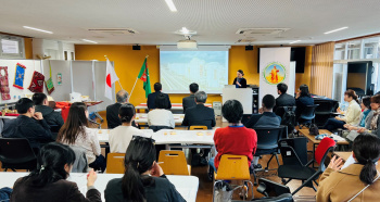 Japanese youth are introduced to the Turkmen poet Magtymguly