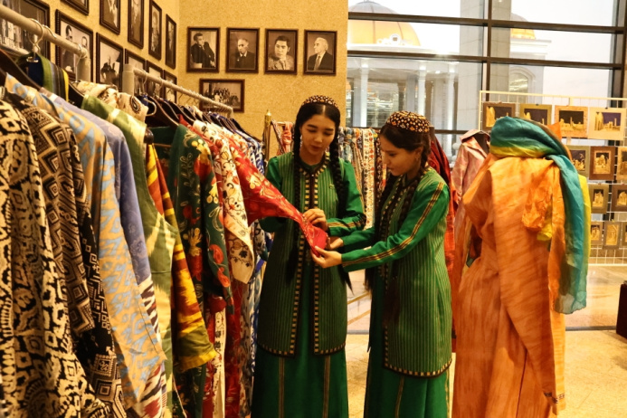  Days of Uzbek culture grandly opened in Turkmenistan