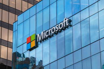 Microsoft заявила о прорыве в оптоволоконной связи: скорость выросла на 45%