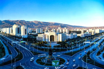 Sculptor Saragt Babayev and artist Annajemal Nurmuhammedova were awarded the title of Hero of Turkmenistan