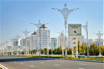 Глава Халк Маслахаты встретился с руководителями крупных международных корпораций