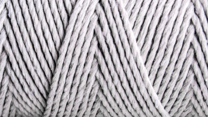  Bidding on SCRMET: the UAE representative purchased cotton yarn