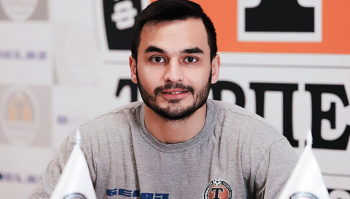 “Torpedo”-BelAZ türkmenistanly futbolçy bilen şertnama baglaşdy