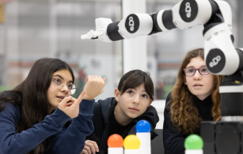 Tokioda 26-njy Halkara robot sergisi — IREX 2025 geçiriler