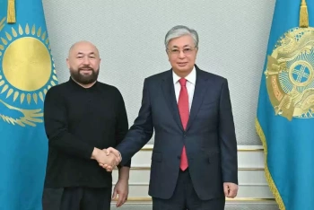 Timur Bekmambetow Gazagystanda täze kino žanryny ösdürer