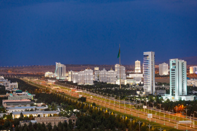 Trading on SCRMET: products of the petrochemical industry, light industry and Turkmen carpets were sold