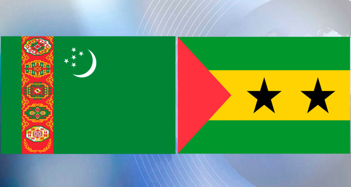  President of the Democratic Republic of São Tomé and Príncipe arrived in the city Turkmenbashi