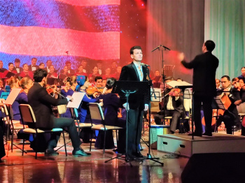 Hakyda we minnetdarlyk sazy: Aşgabatda Beýik Ýeňşiň 80 ýyllygy mynasybetli konsert geçirildi