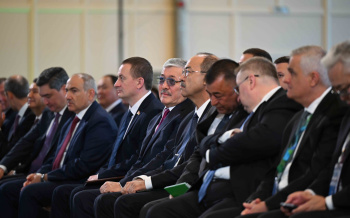 Türkmenistan Altaýda geçirilen ekologiýa maslahatynda: nebitgaz çeşmelerinden “ýaşyl” akylly şäherlere çenli