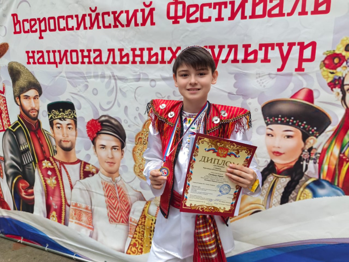  Туркменская песня прозвучала на Всероссийском фестивале национальных культур в Москве