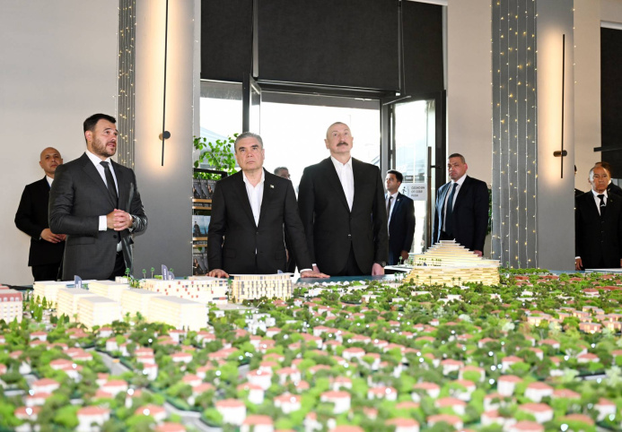  Gurbanguly Berdimuhamedov Praised the Azerbaijani Sea Breeze Project on the Caspian Sea