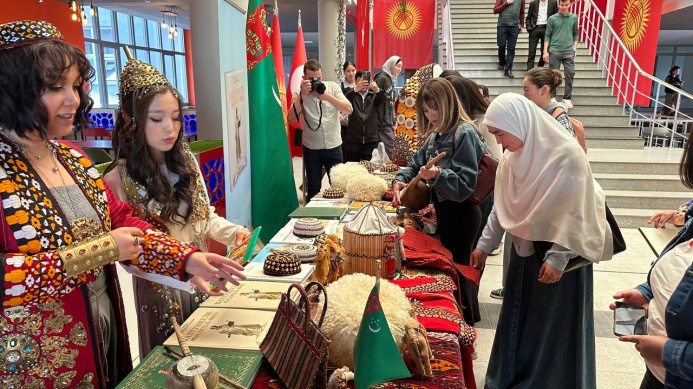  Bişkekde 2025-nji ýylyň Halkara parahatçylyk we ynanyşmak ýyly diýlip yglan edilmegine bagyşlanan çäre geçirildi
