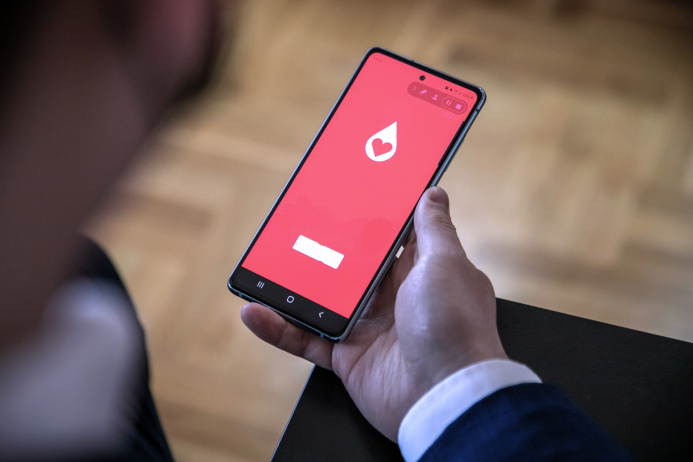  A mobile application for money transfers to charity will be launched in Turkmenistan