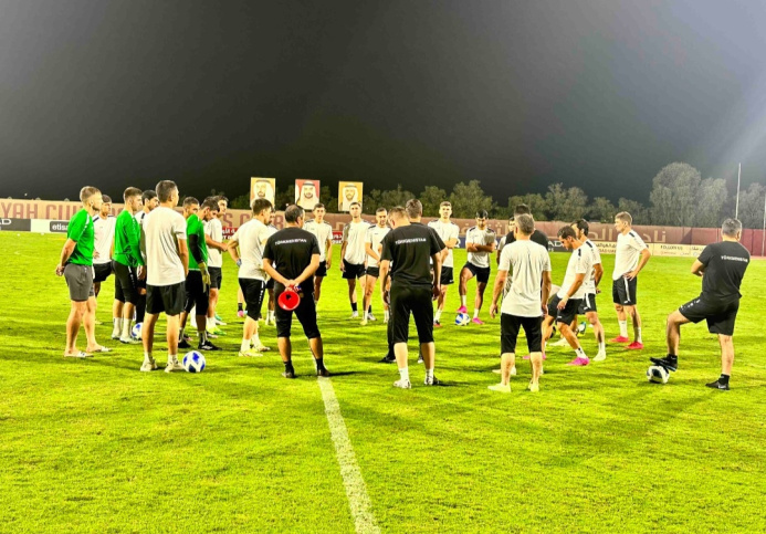  The Turkmenistan national football team continues training camps in the UAE