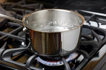 Boiling removes up to 90% of small and large microplastic particles from the water