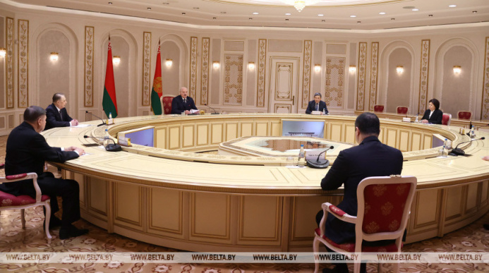  БелТА: Лукашенко предложил партнерам по СНГ скоординированно преобразовать судебную сферу