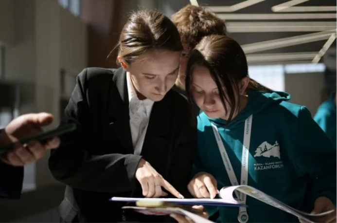  Volunteer selection of KazanForum: International participation and professional approach
