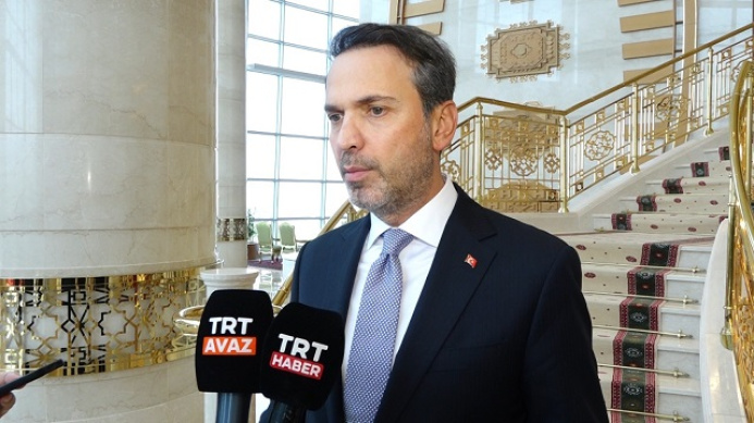 TRT Haber: глава Минэнерго Турции Алпарслан Байрактар проводит переговоры в Ашхабаде