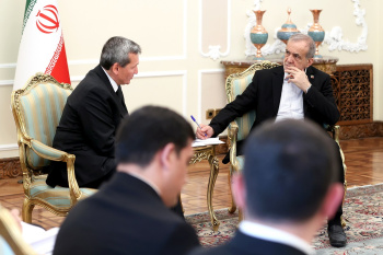 Türkmenistanyň Daşary işler ministriniň Eýran Yslam Respublikasynyň Prezidenti bilen duşuşdy