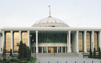 An art exhibition dedicated to the Day of Defenders of the Fatherland opened in Ashgabat