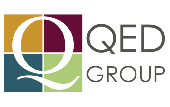 QED Group, LLC Türkmenistanda iňlis dili maksatnamasyny amala aşyrýar